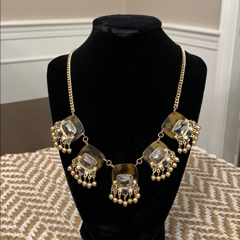 Gold and tortoise shell statement necklace - Picture 1 of 2